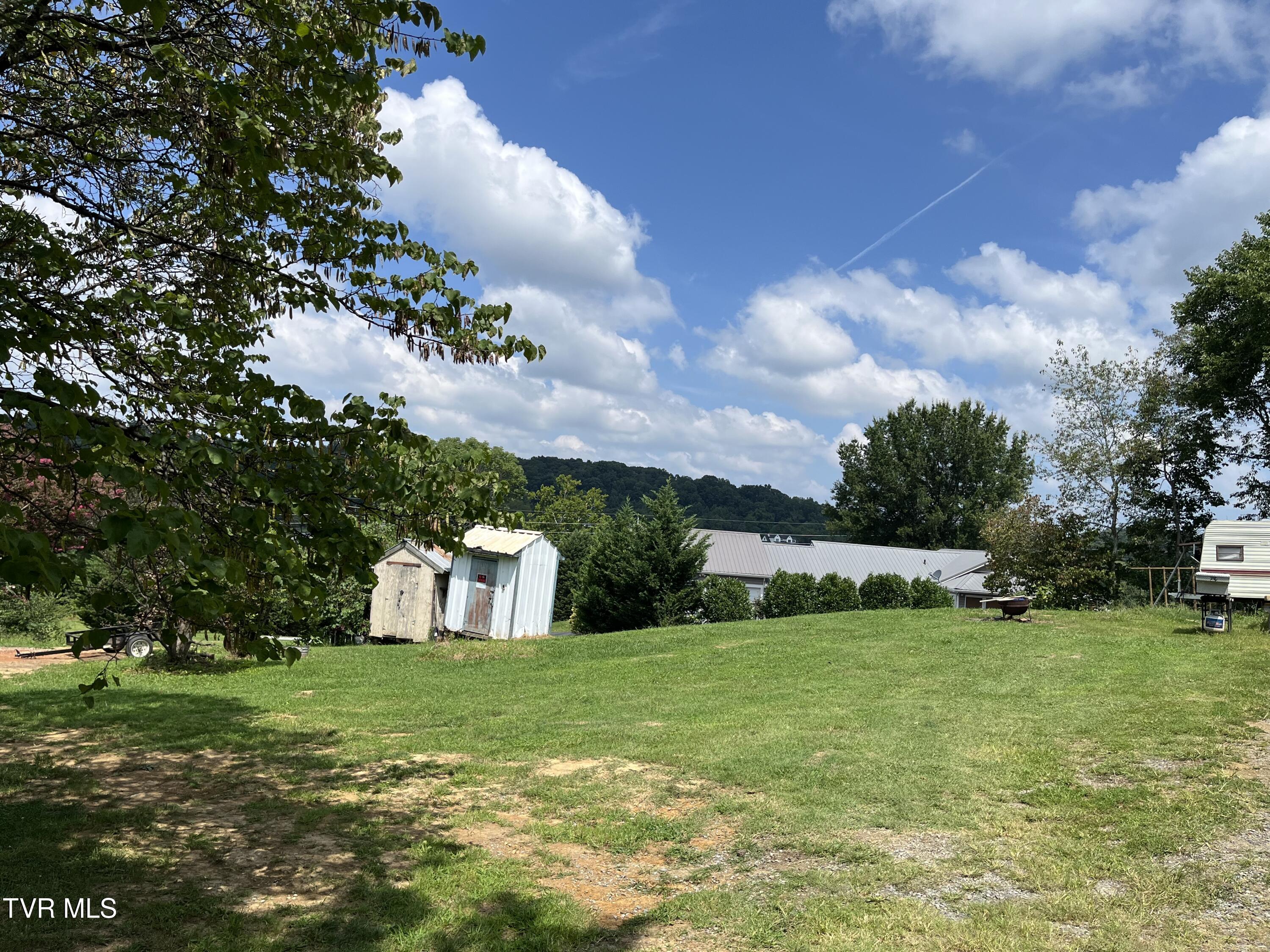 206 Old Stuart Hill Road Jonesborough, TN 37659 - Photo 2 of 10 IMG_7664