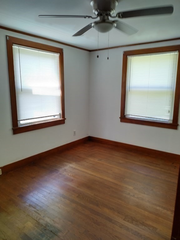 116 County Road Southampton, MA 01073 - Photo 14 of 18 an empty room with a window