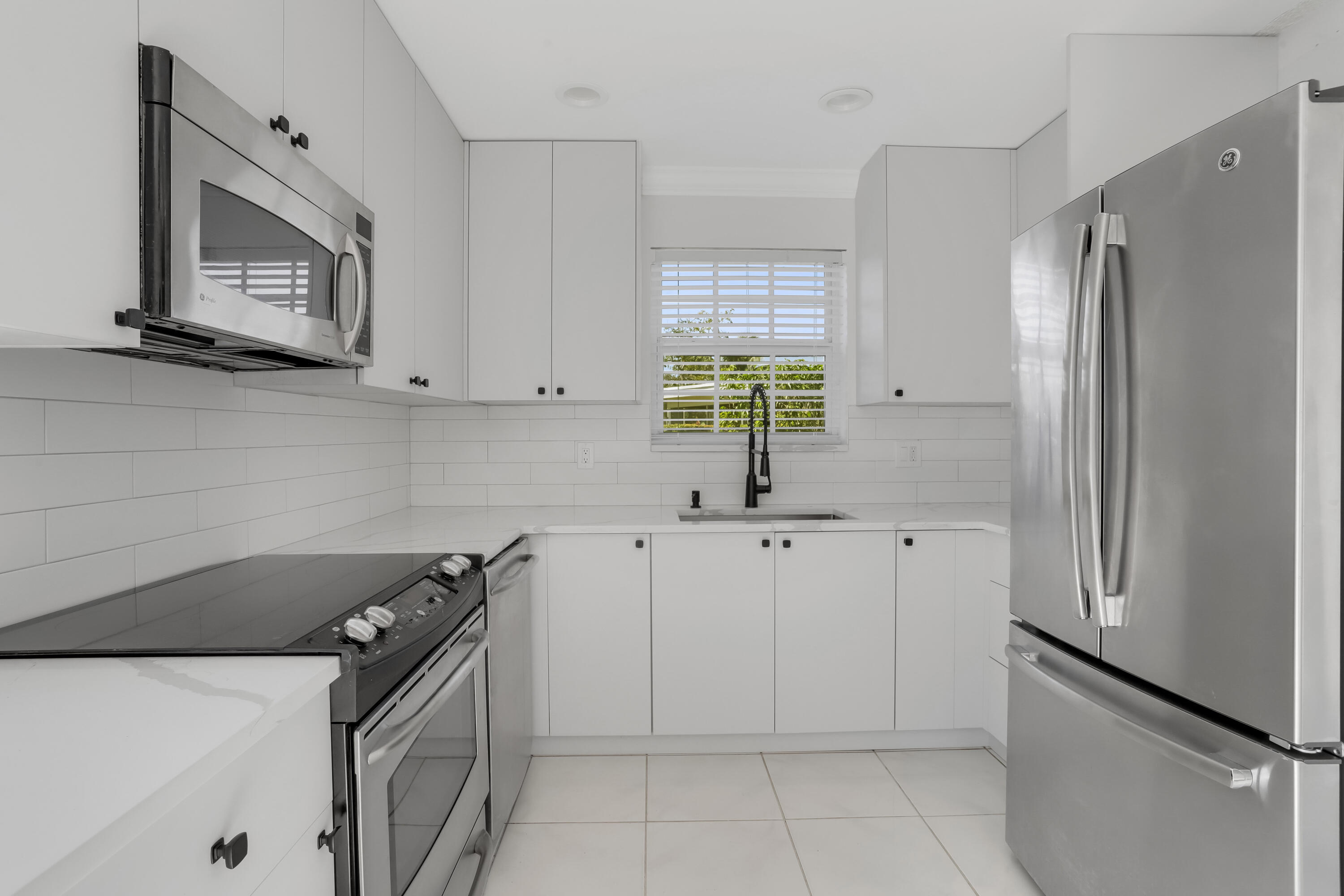 4696 Avalon Street Boca Raton, FL 33428 - Photo 9 of 35 IMG_3610