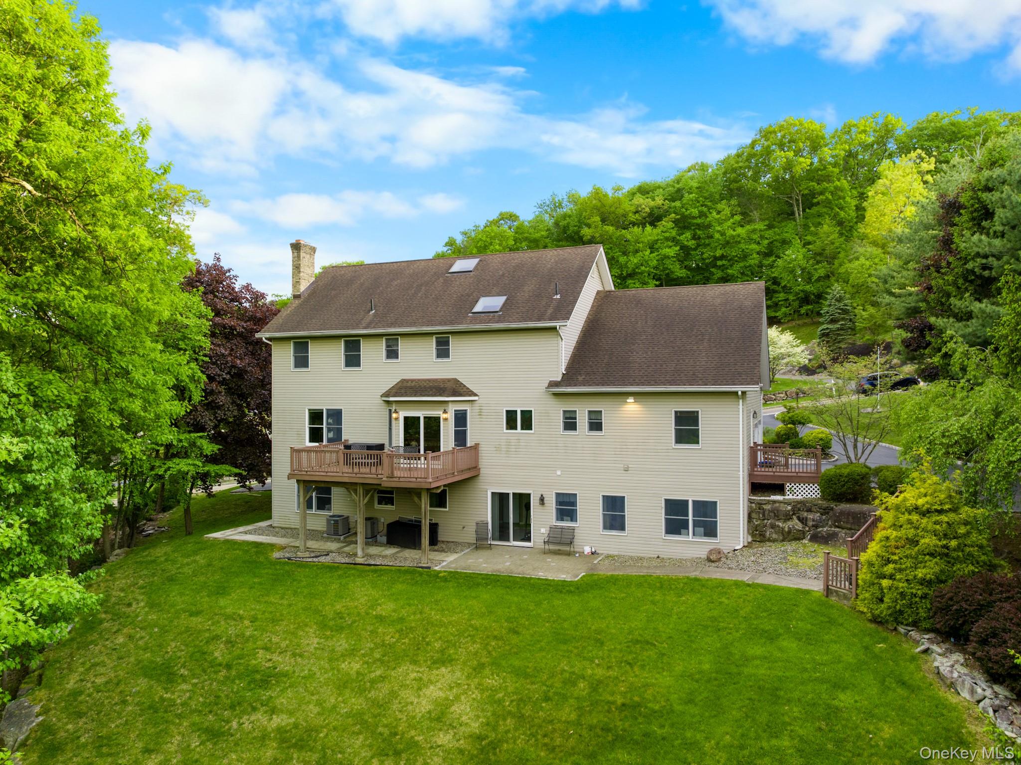 35 Pyngyp Road Stony Point, NY 10980 - Photo 2 of 35