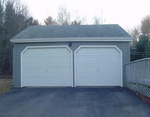 803 Norridgewock Road Fairfield, ME 04937 - Photo 4 of 21 Parking Lot/Garage.