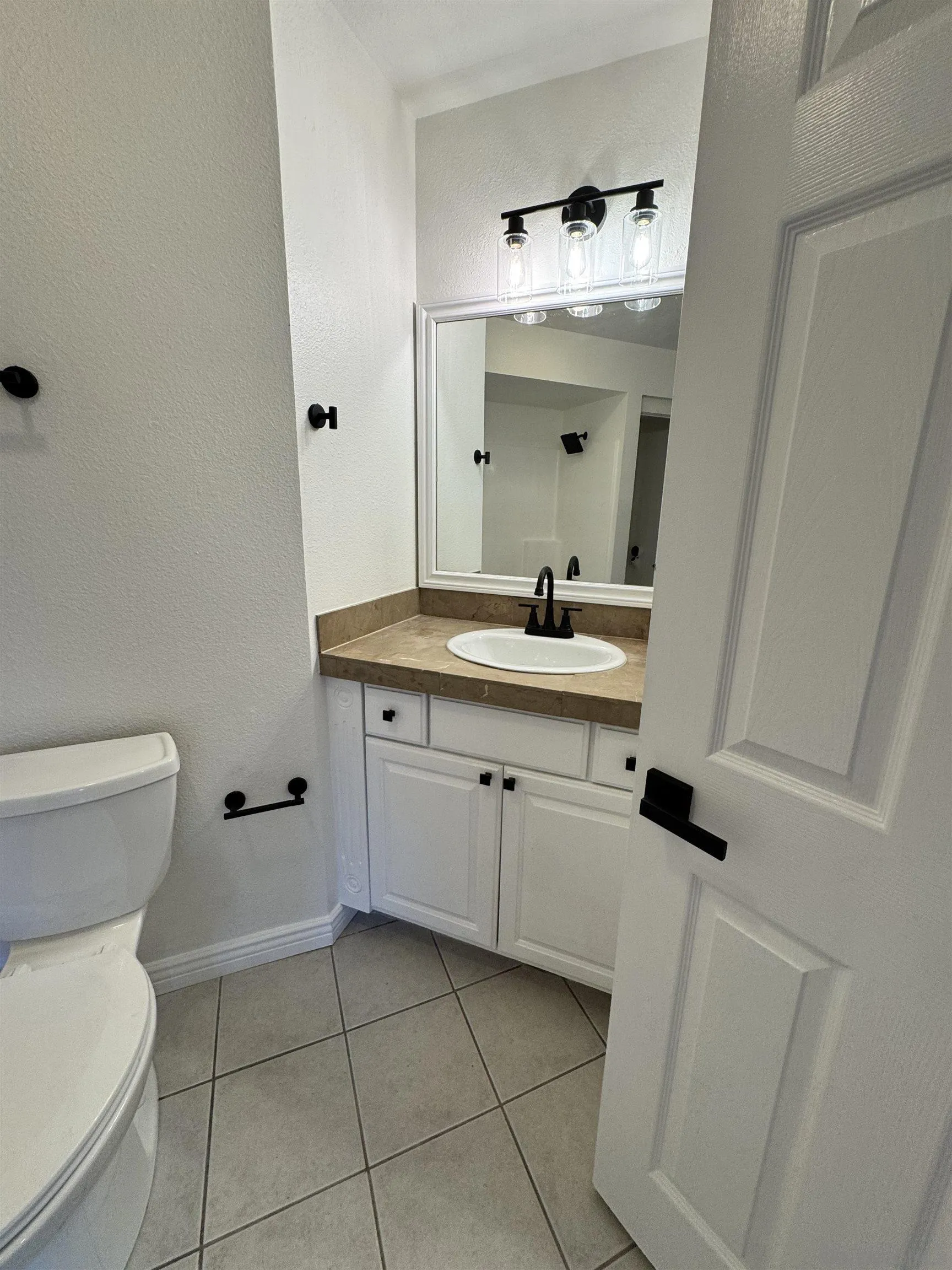 3015 Brookpine Court Spring Valley, CA 91978 - Photo 14 of 20 Gallery Image 14