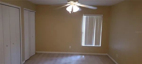 a view of empty room with window