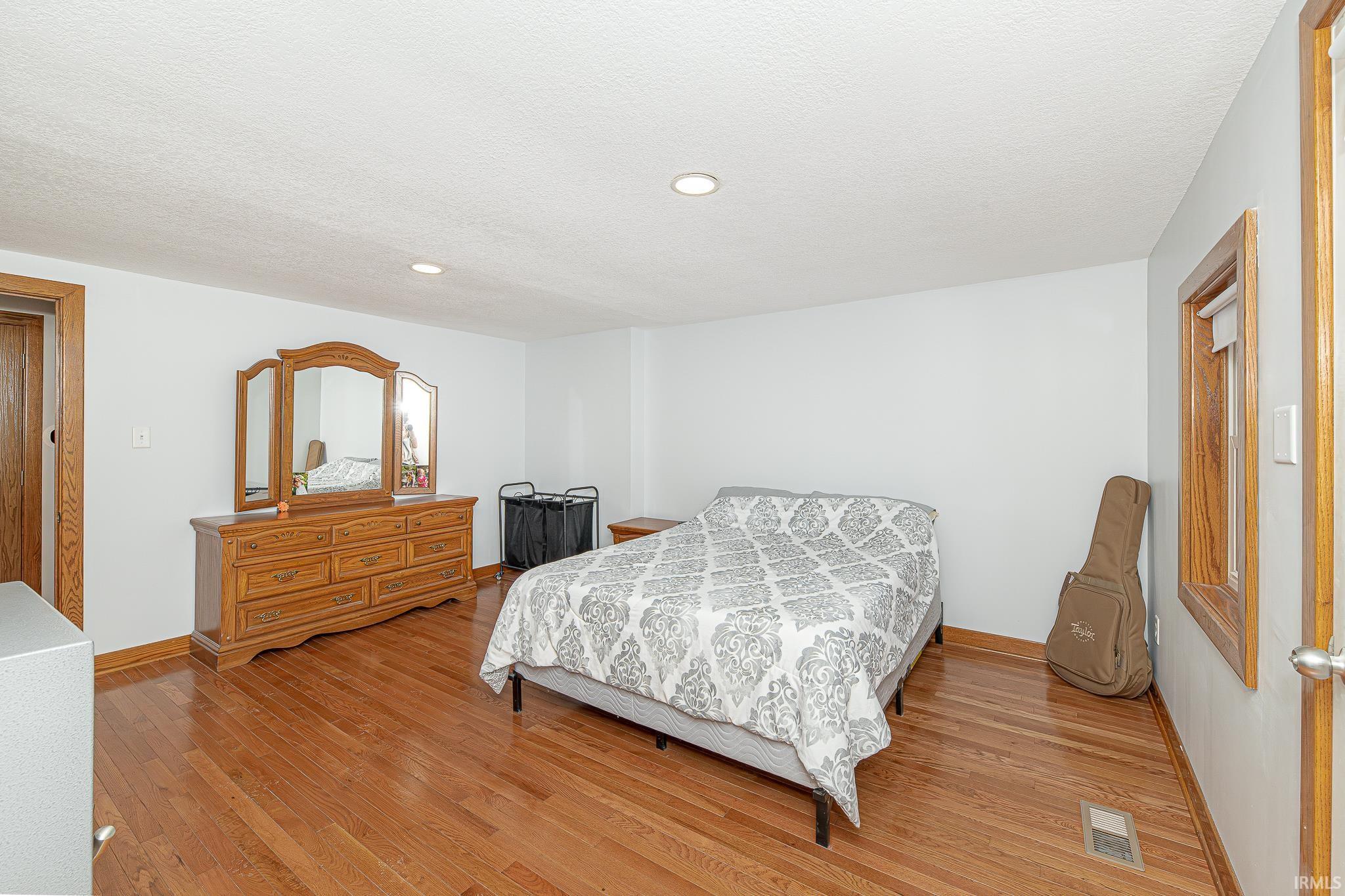 12924 Edgerton Road New Haven, IN 46774 - Photo 15 of 36