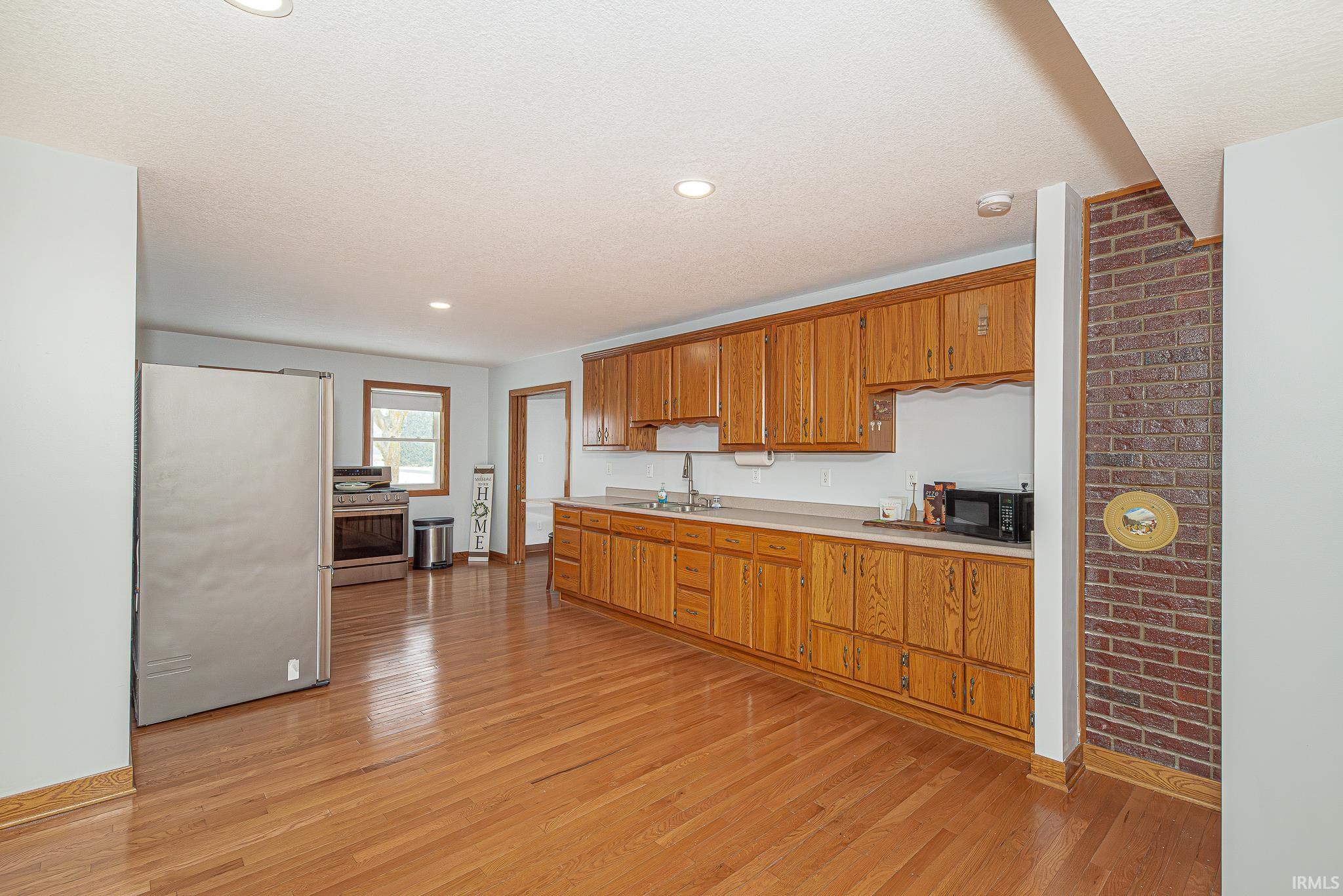 12924 Edgerton Road New Haven, IN 46774 - Photo 2 of 36