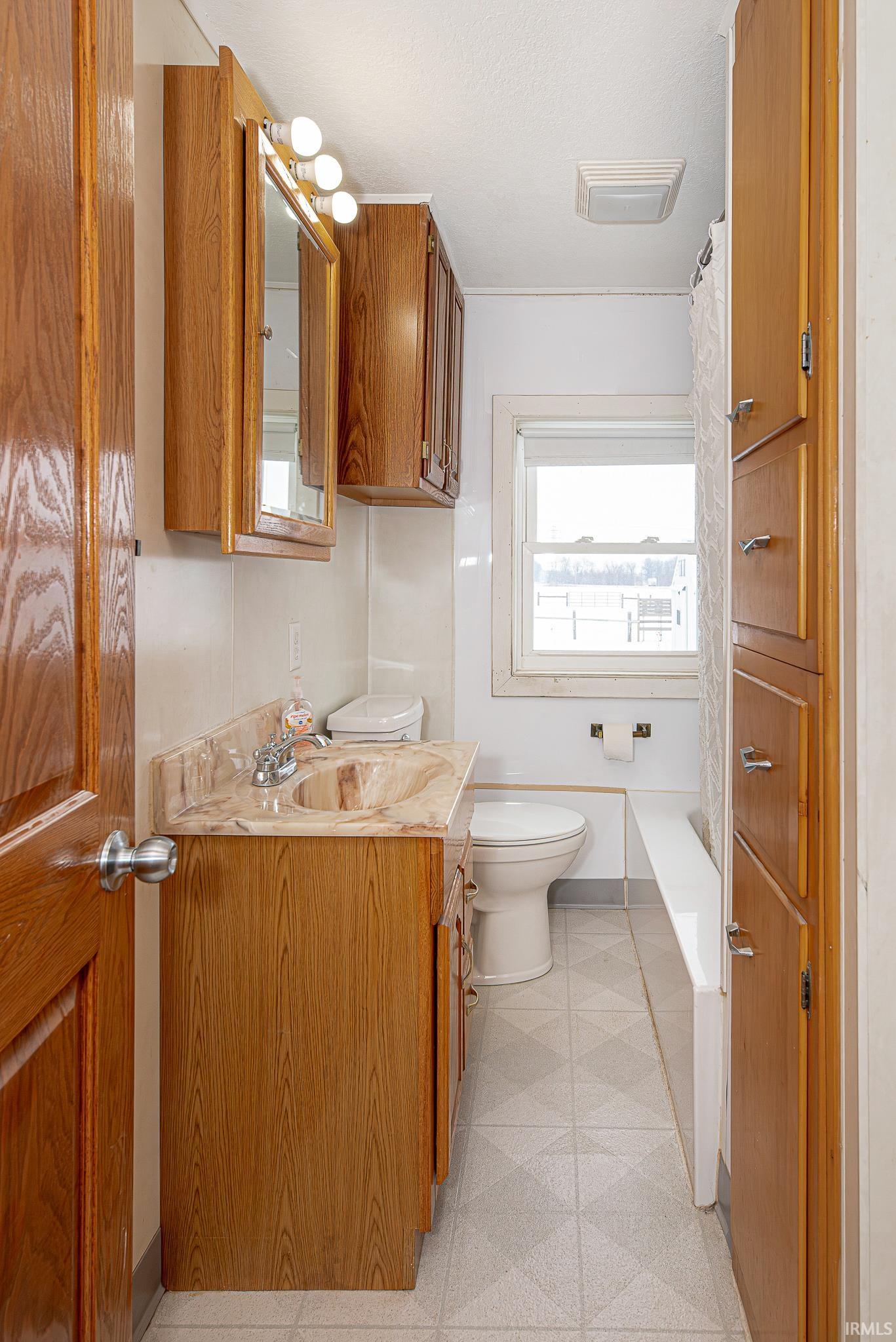 12924 Edgerton Road New Haven, IN 46774 - Photo 21 of 36