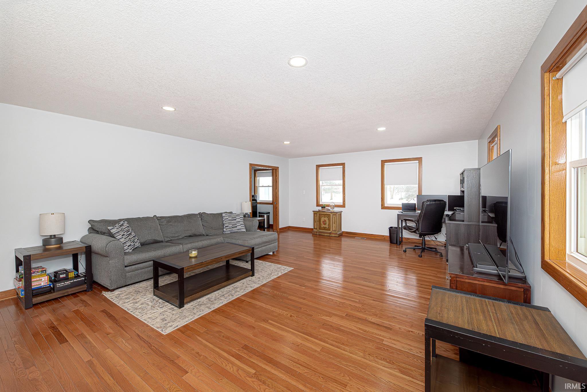 12924 Edgerton Road New Haven, IN 46774 - Photo 5 of 36