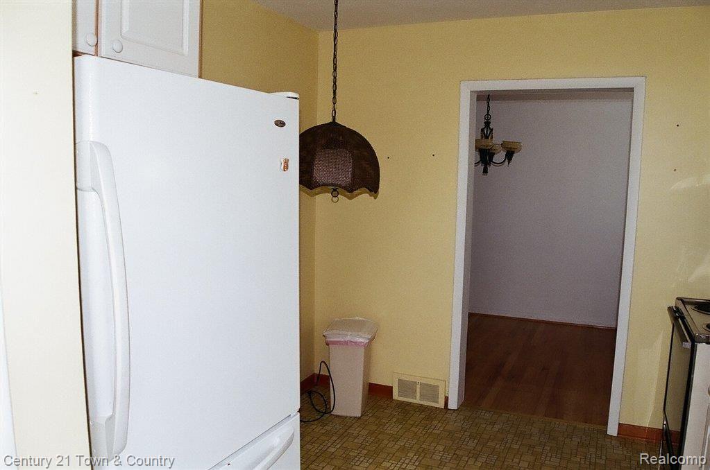 46797 Ryan Road Utica, MI 48317 - Photo 6 of 21 78230005.jpg
