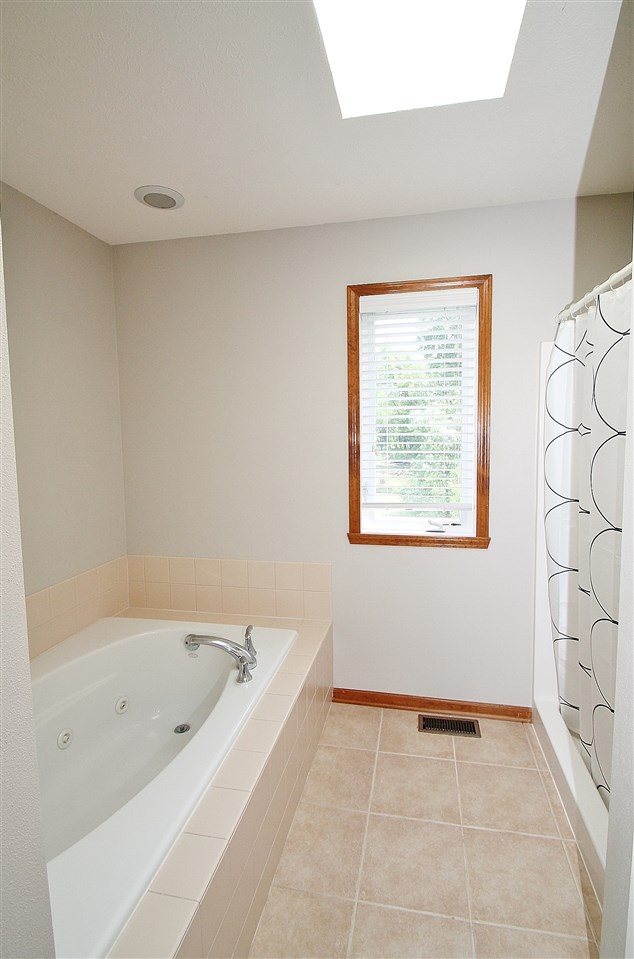 10979 Chicory Ridge Way Roscoe, IL 61073 - Photo 15 of 25 Gallery Image 15