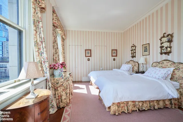 $4,250,000 | 550 Park Avenue, Unit 16C | Lenox Hill