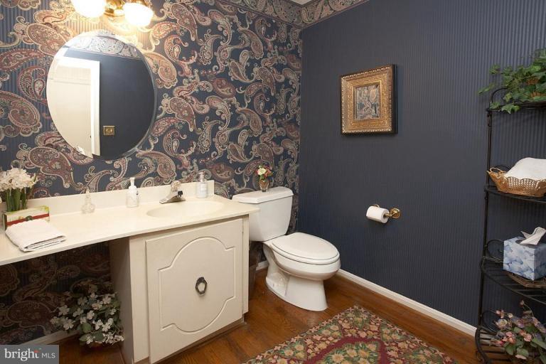 1173 Old Stable Road McLean, VA 22102 - Photo 14 of 27 Half Bath 1