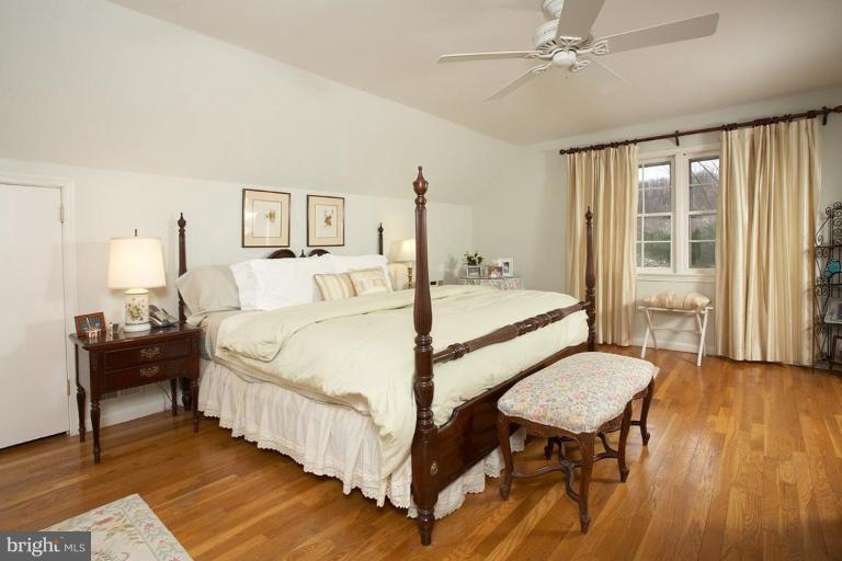 1173 Old Stable Road McLean, VA 22102 - Photo 15 of 27 Master Bedroom