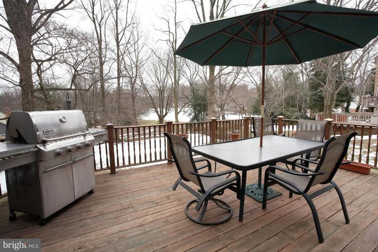 1173 Old Stable Road McLean, VA 22102 - Photo 24 of 27 Deck