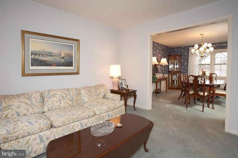 1173 Old Stable Road McLean, VA 22102 - Photo 4 of 27 Living Room #2