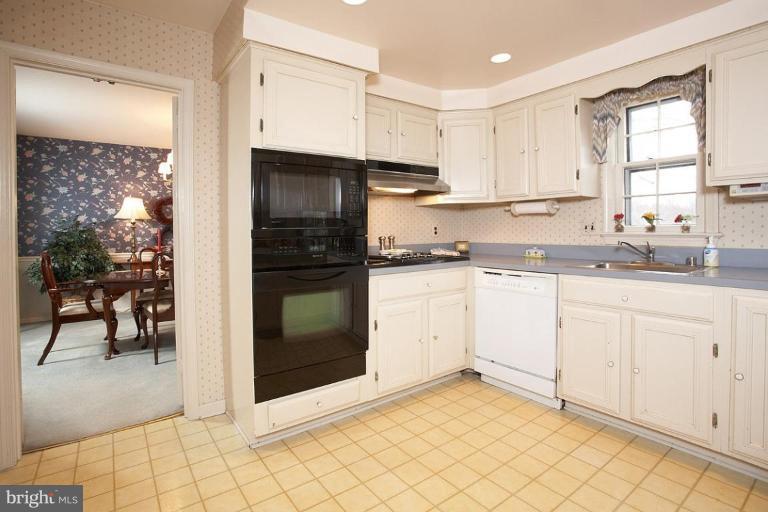 1173 Old Stable Road McLean, VA 22102 - Photo 7 of 27 Kitchen