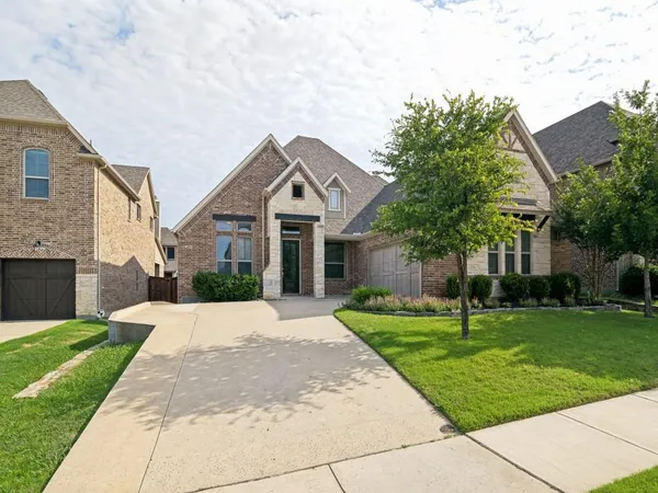 $495,000 | 918 Colby Bluff Drive, Rockwall, TX 75087