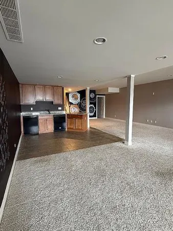 $420,000 | 2727 Riverside Drive, Unit 15, Trenton, MI 48183