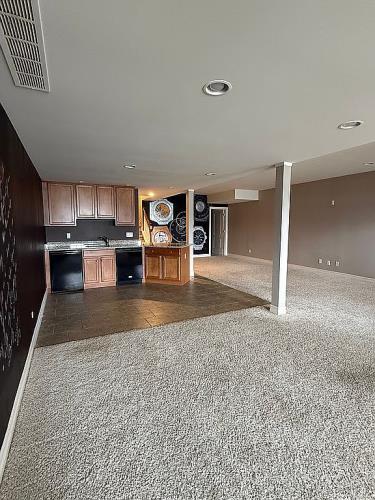 2727 Riverside Drive, Unit 15 Trenton, MI 48183 - Photo 33 of 44