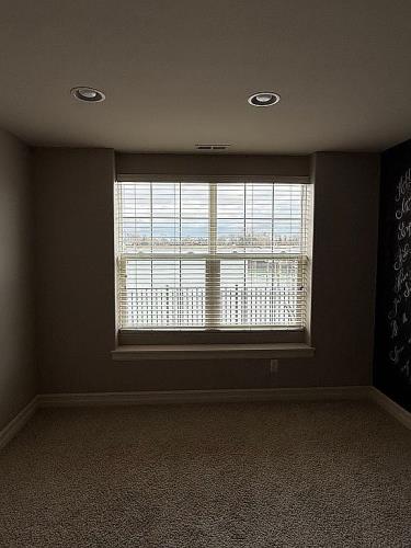 2727 Riverside Drive, Unit 15 Trenton, MI 48183 - Photo 37 of 44