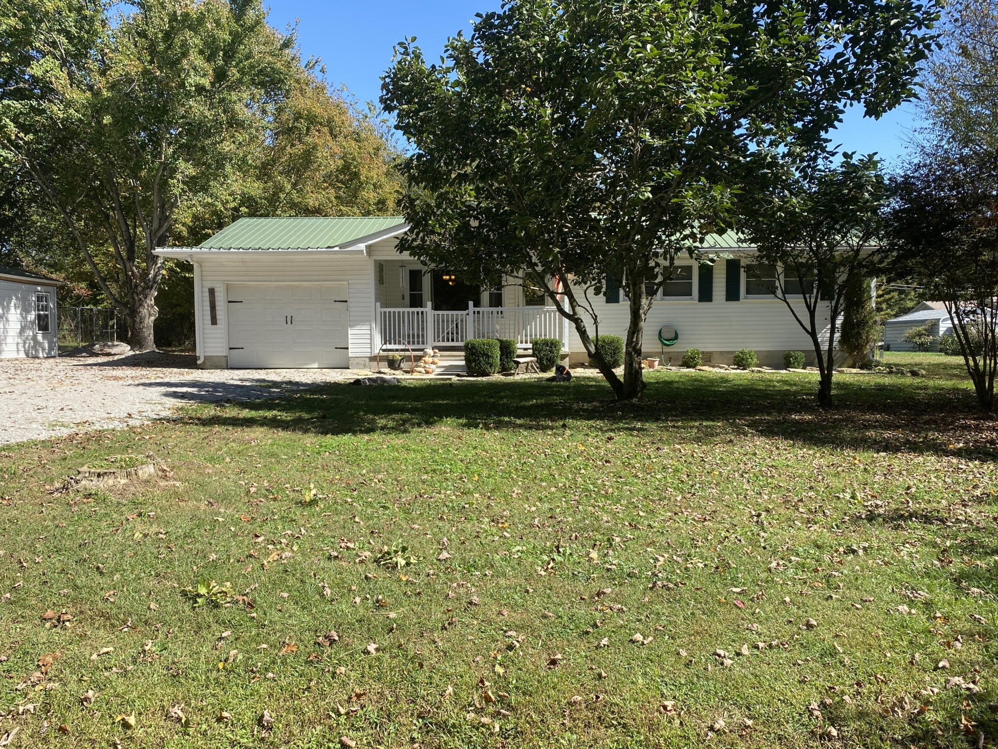 1126 Hamilton Field Road Jamestown, TN 38556 - Photo 3 of 33 Gallery Image 3