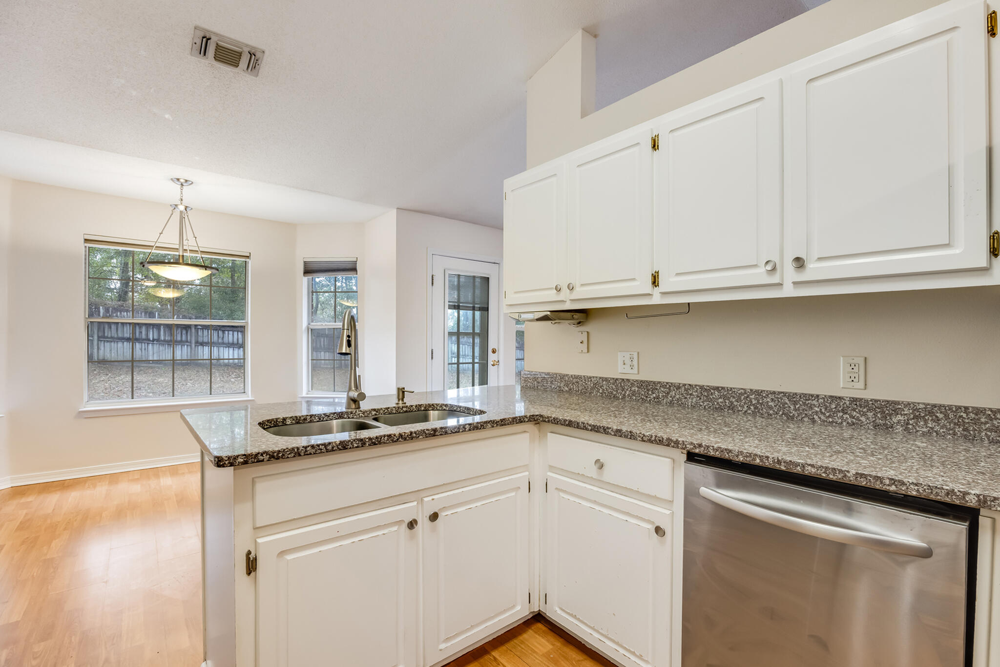 2207 Titanium Drive Crestview, FL 32536 - Photo 18 of 49 18-18