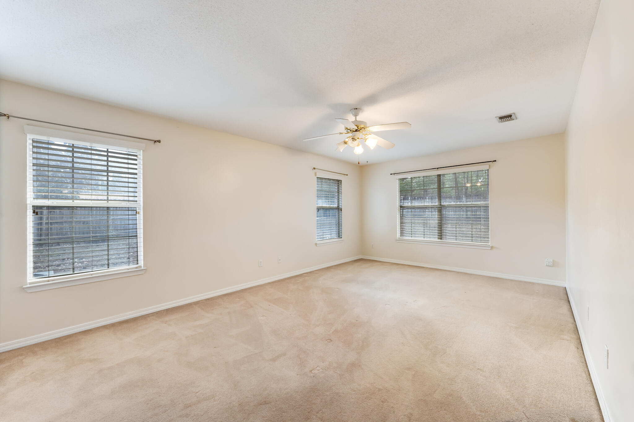 2207 Titanium Drive Crestview, FL 32536 - Photo 22 of 49 22-22