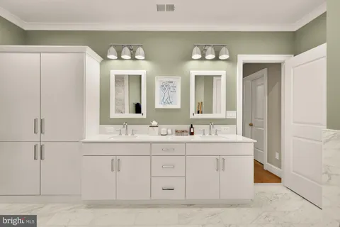 $4,100,000 | 5537 Hawthorne Place Northwest, Washington, DC 20016