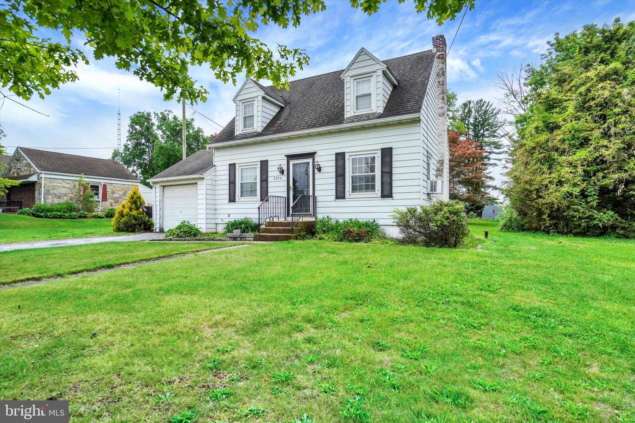 2024 Spring Street York, PA 17408 - Photo 2 of 22