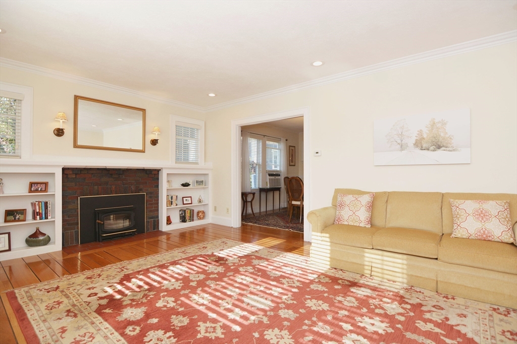 10 Pilgrim Road Medford, MA 02155 - Photo 18 of 42 Gallery Image 18