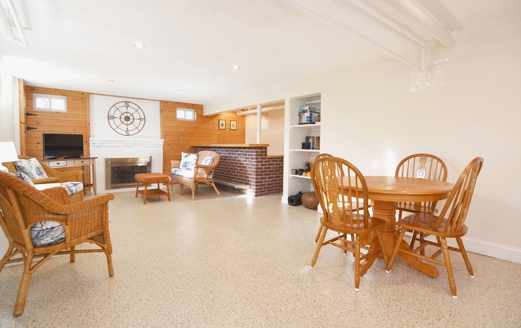 10 Pilgrim Road Medford, MA 02155 - Photo 28 of 42 Gallery Image 28