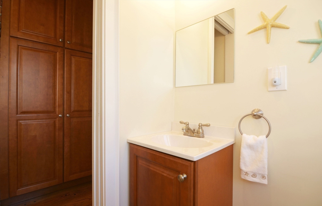 10 Pilgrim Road Medford, MA 02155 - Photo 33 of 42 Gallery Image 33