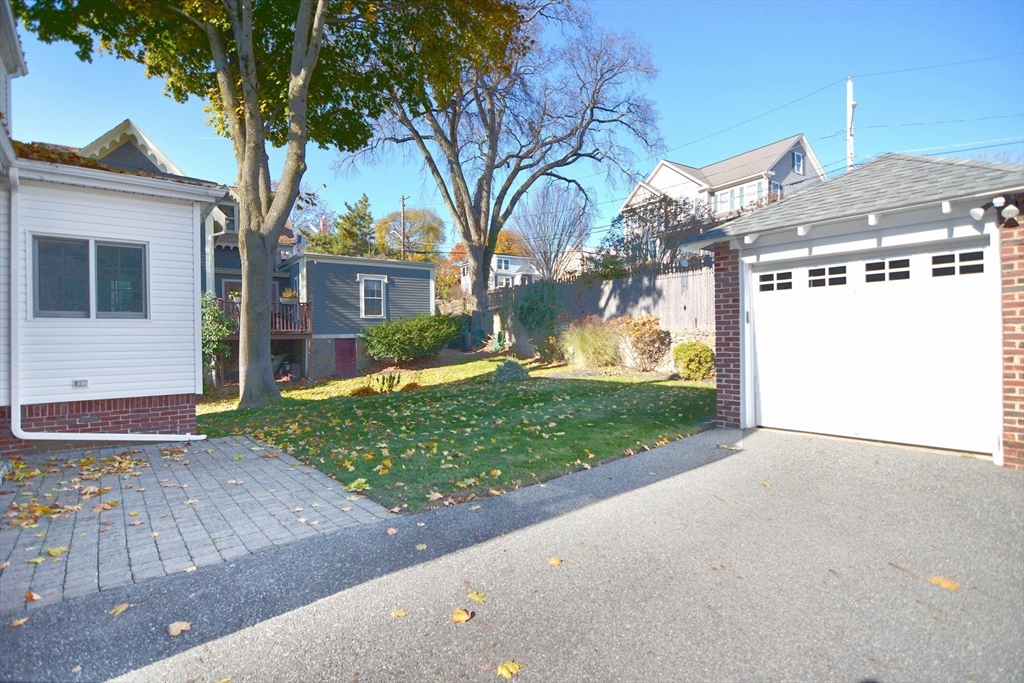 10 Pilgrim Road Medford, MA 02155 - Photo 4 of 42 Gallery Image 4