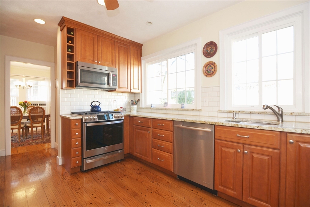 10 Pilgrim Road Medford, MA 02155 - Photo 7 of 42 Gallery Image 7
