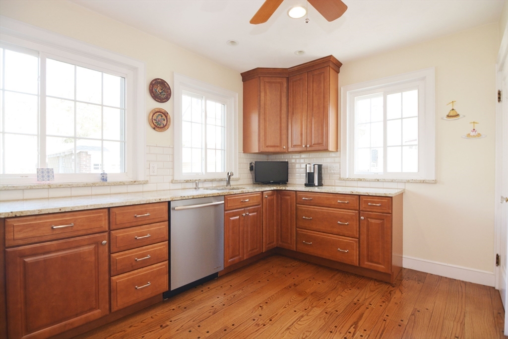 10 Pilgrim Road Medford, MA 02155 - Photo 10 of 42 Gallery Image 10