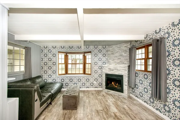 $699,900 | 214 Mechanic Street, Foxboro, MA 02035