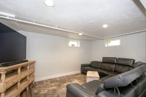 $699,900 | 214 Mechanic Street, Foxboro, MA 02035