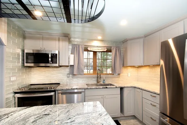 $699,900 | 214 Mechanic Street, Foxboro, MA 02035