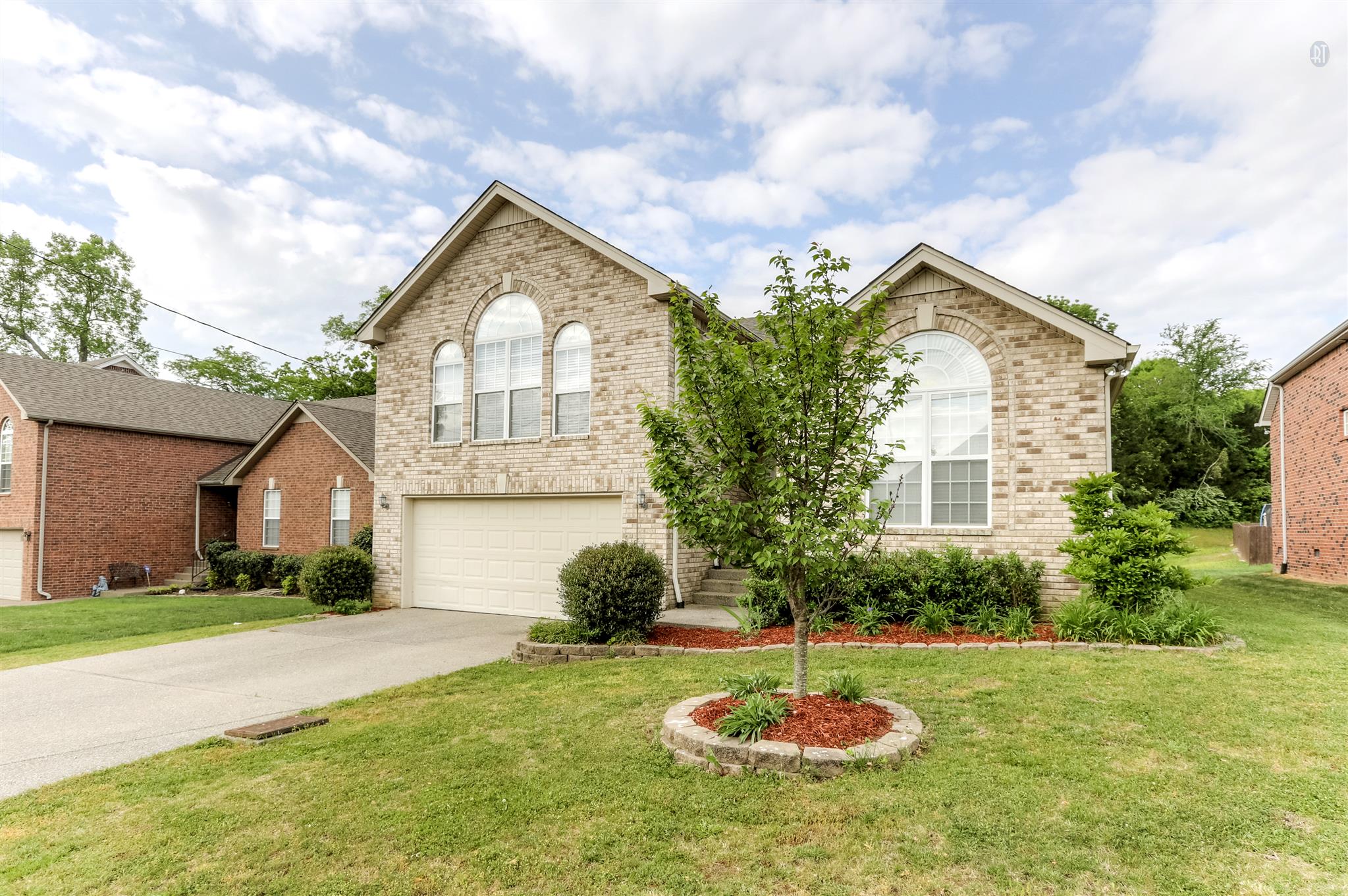 7057 Red Apple Road Antioch, TN 37013 - Photo 2 of 21