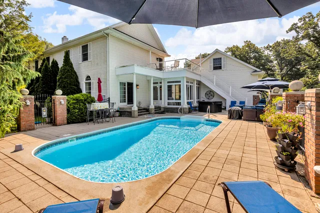 $599,900 | 6800 Wheaton Road, Jackson, MI 49201