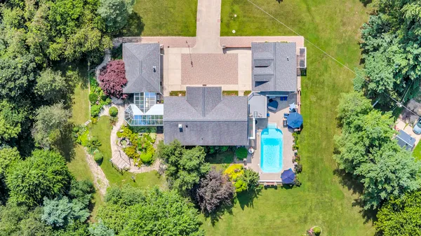 $599,900 | 6800 Wheaton Road, Jackson, MI 49201
