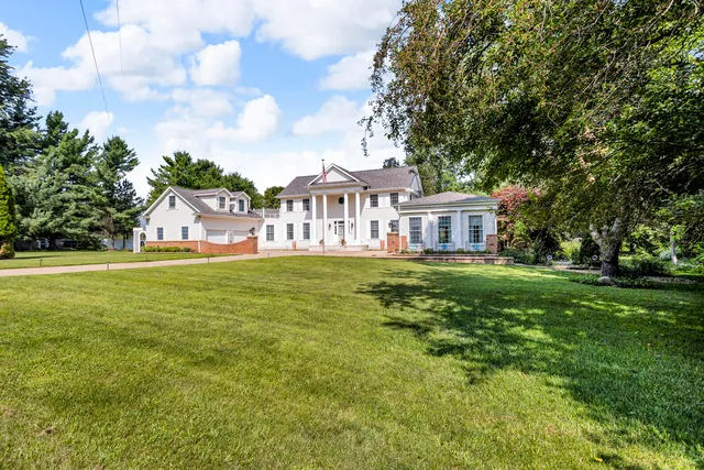 $599,900 | 6800 Wheaton Road, Jackson, MI 49201