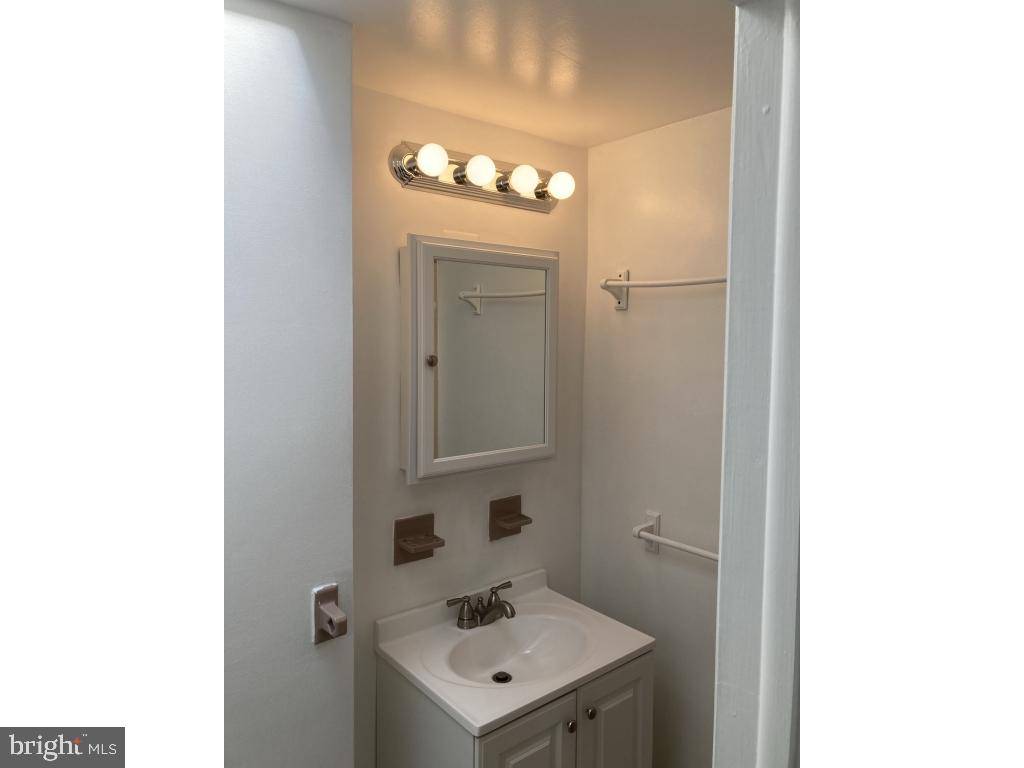 4015 Gideon Road Brookhaven, PA 19015 - Photo 25 of 37
