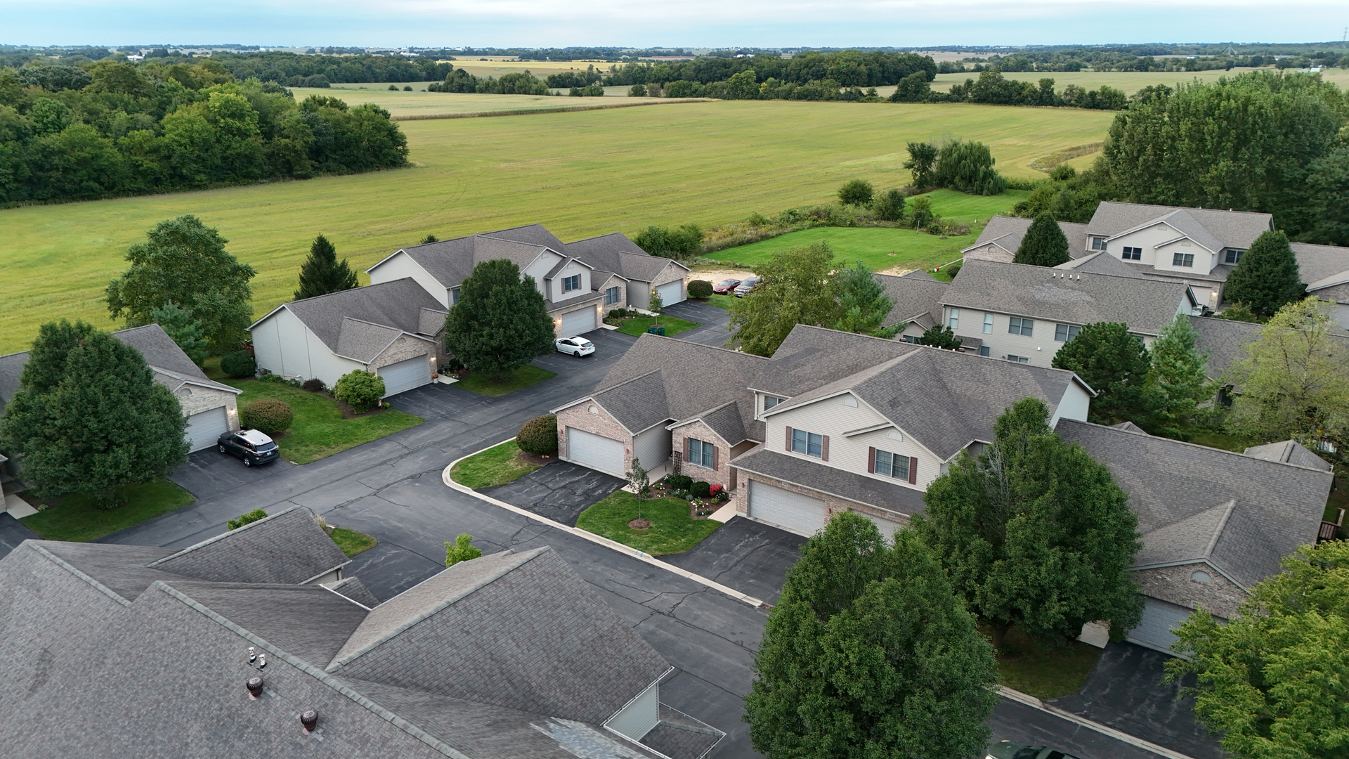 1442 Ridge Drive Sycamore, IL 60178 - Photo 28 of 29 Gallery Image 28