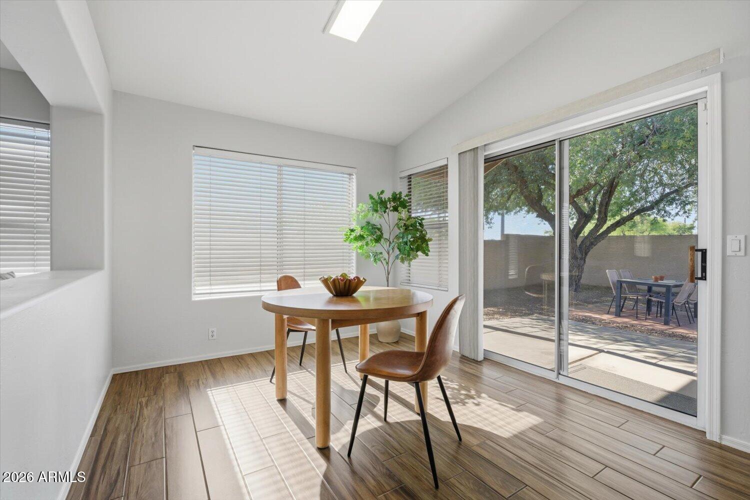 4313 East Raven Road Phoenix, AZ 85044 - Photo 6 of 33