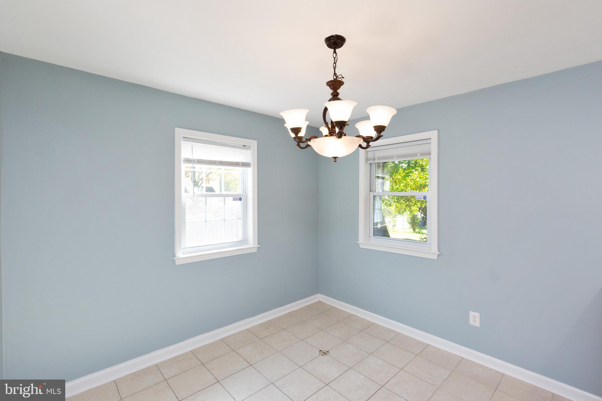 7100 Greeley Road Landover, MD 20785 - Photo 14 of 31 DINING ROOM OVERVIEW #1