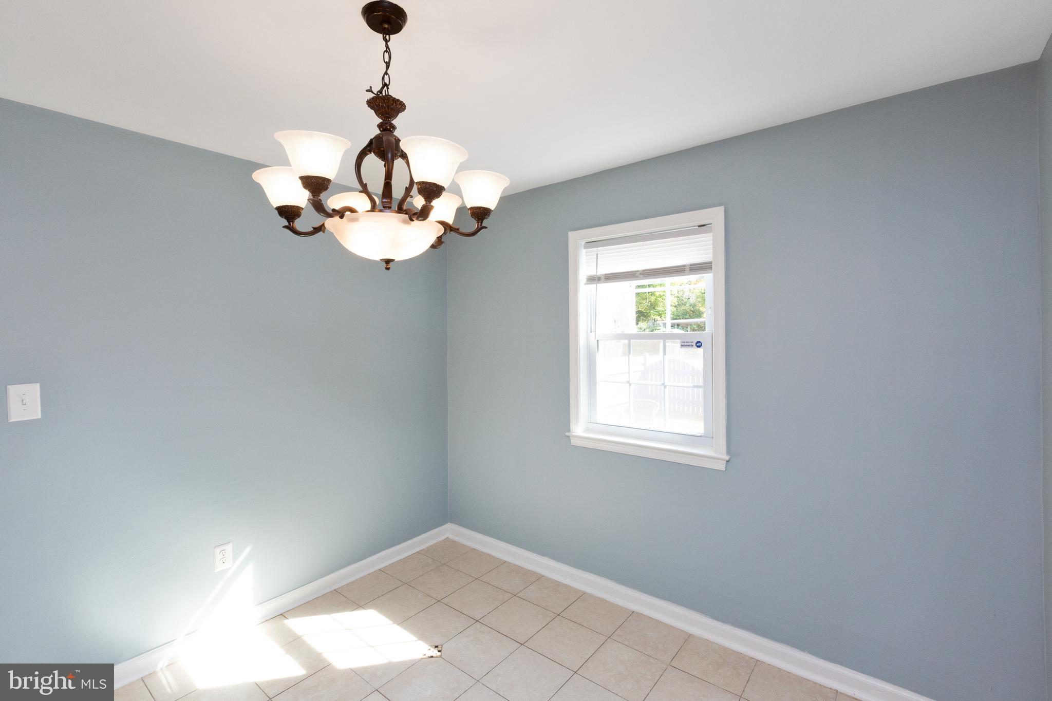 7100 Greeley Road Landover, MD 20785 - Photo 15 of 31 DINING ROOM OVERVIEW #2