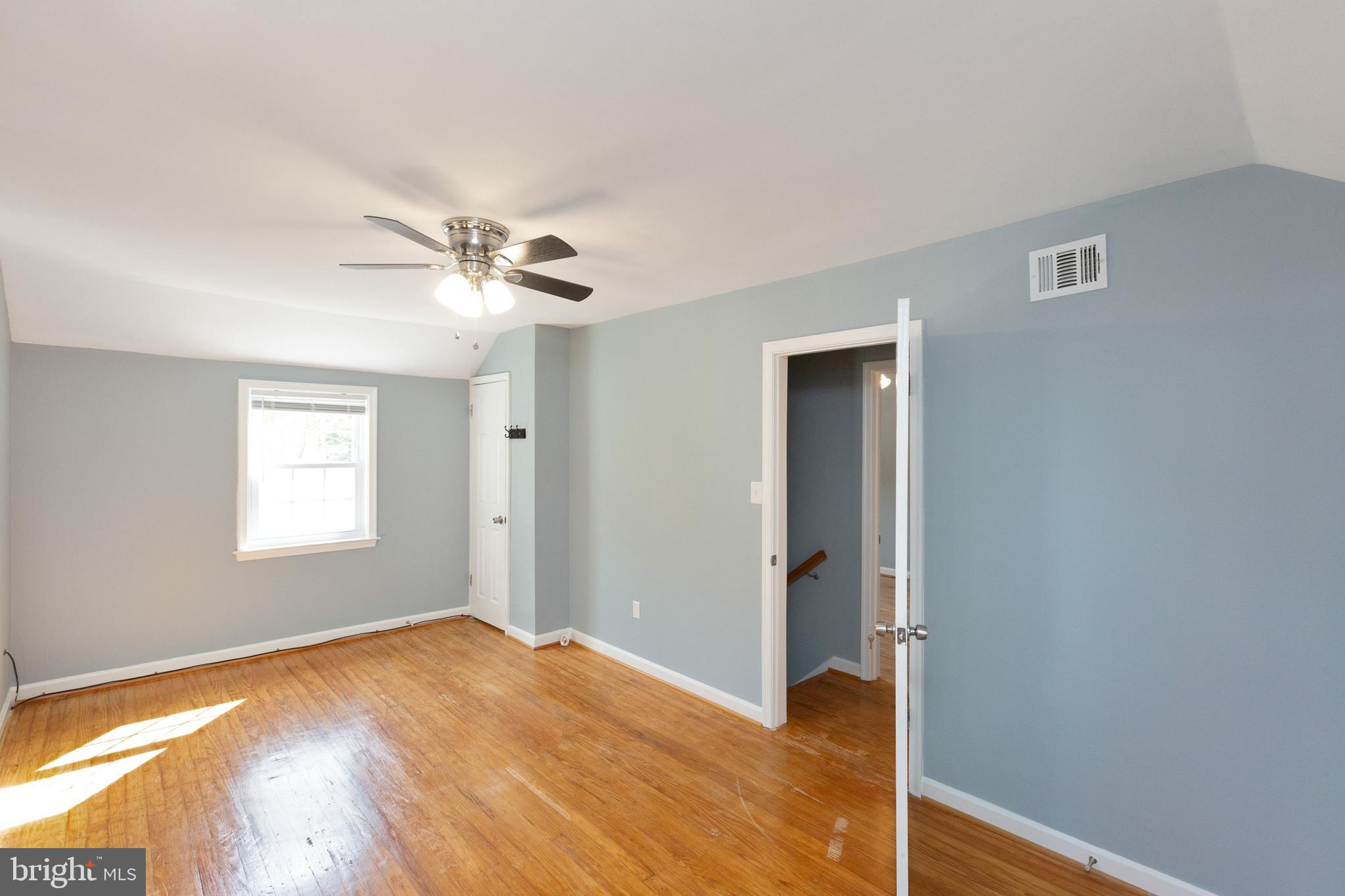 7100 Greeley Road Landover, MD 20785 - Photo 25 of 31 BEDROOM OVERVIEW #1
