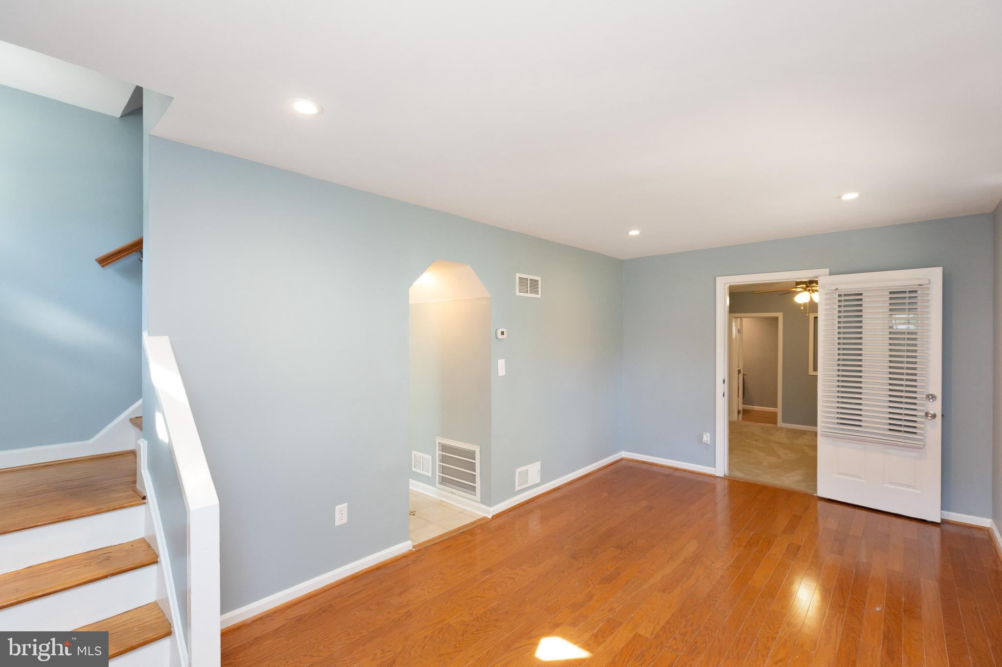 7100 Greeley Road Landover, MD 20785 - Photo 7 of 31 LIVING ROOM OVERVIEW #2