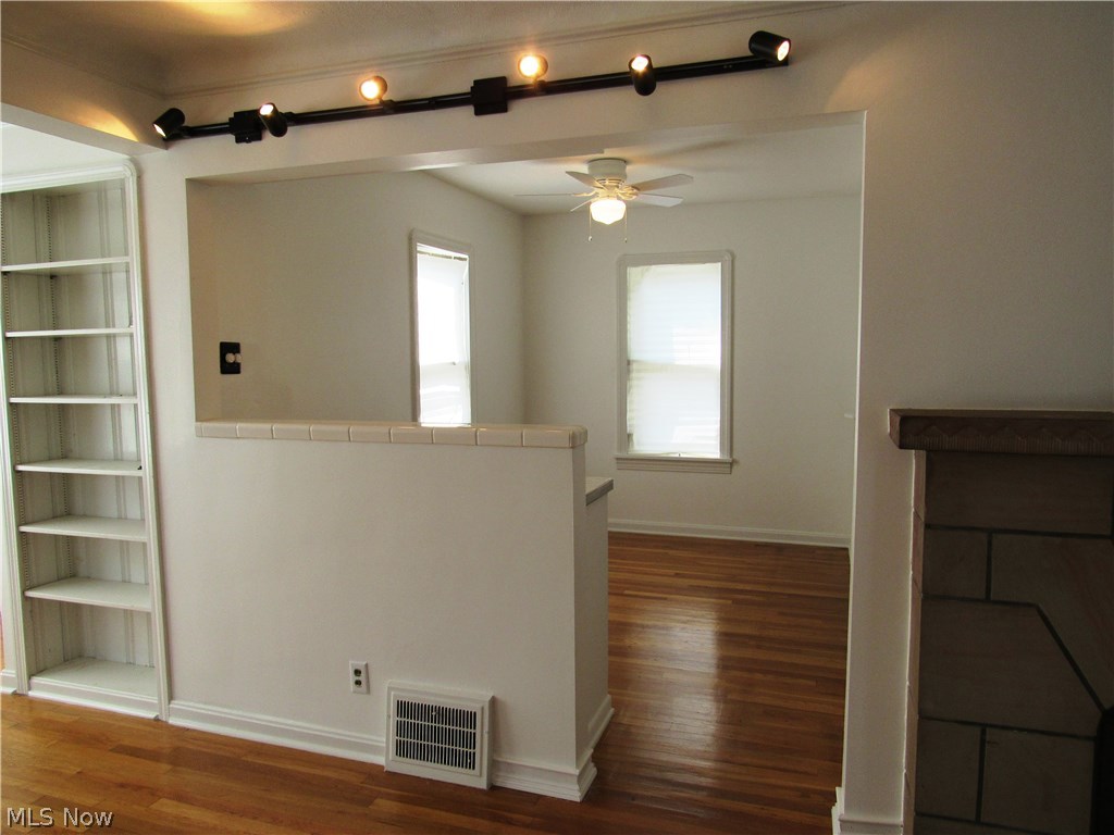 146 Prospect Road Berea, OH 44017 - Photo 5 of 25