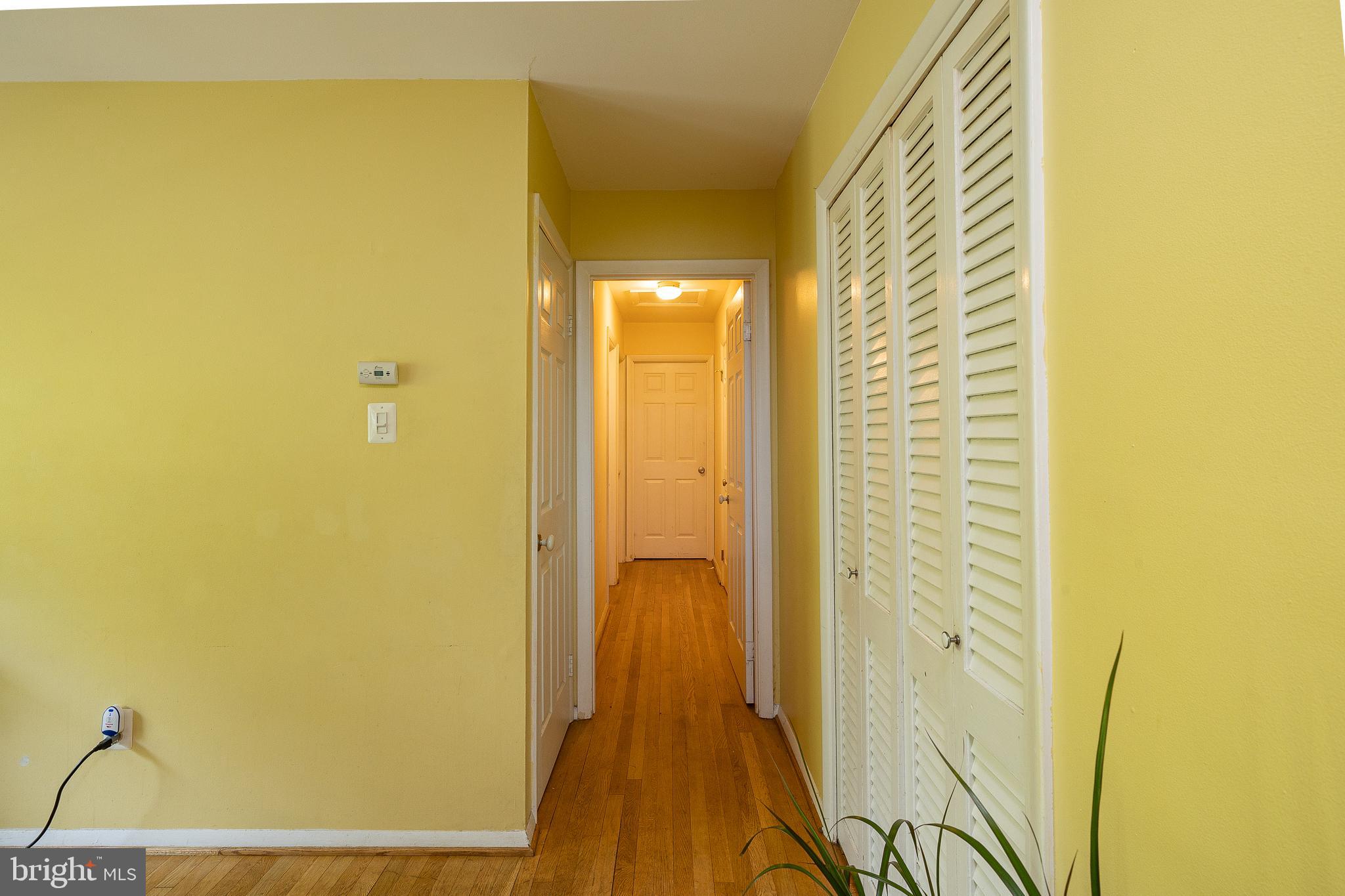 6709 Bracken Court Springfield, VA 22152 - Photo 5 of 39